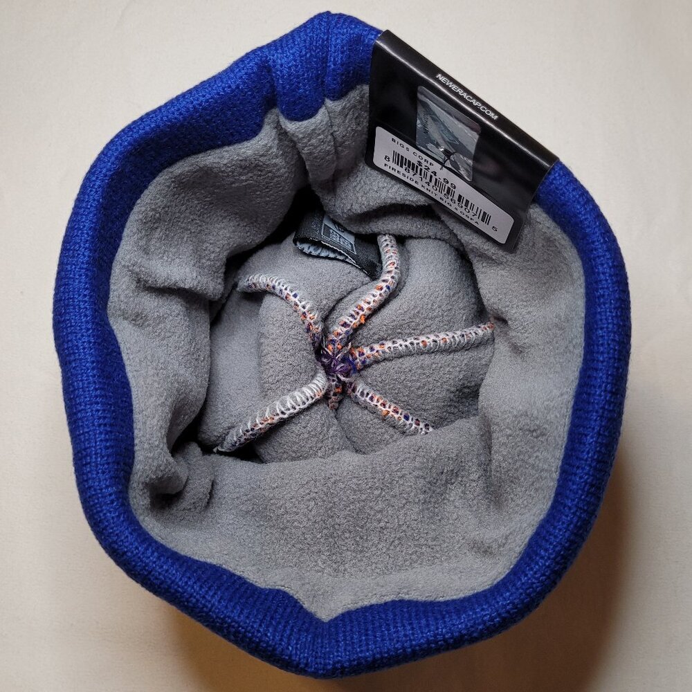 New York Islanders Beanie New Era Cuffed Knit Hat Pom NWT Hockey NHL - Picture 3 of 8